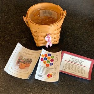 Longaberger’s 2002 Classic Horizon of Hope Basket